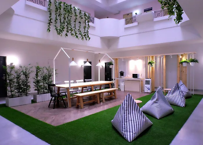 Siam Mansion - ShaHatyai Hotel